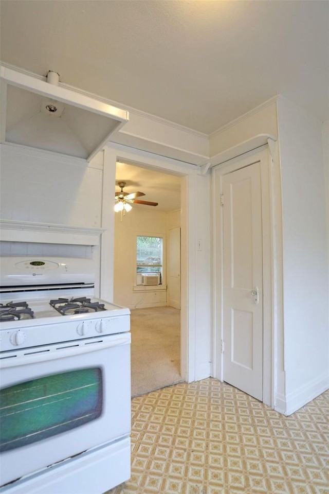 1133 W Clay St #C - Photo 6 of 8