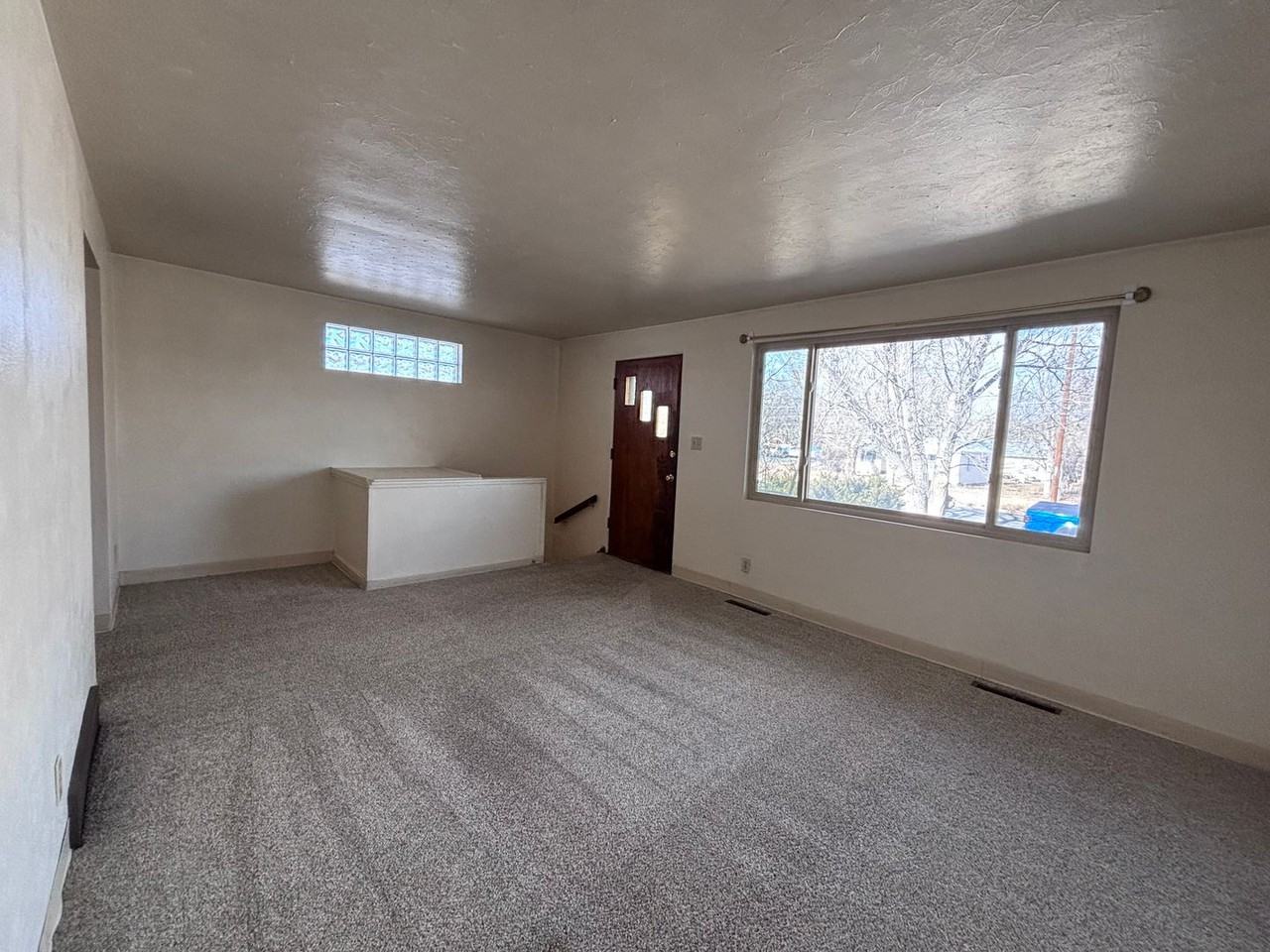 2425 Bott Ave - Photo 2 of 24