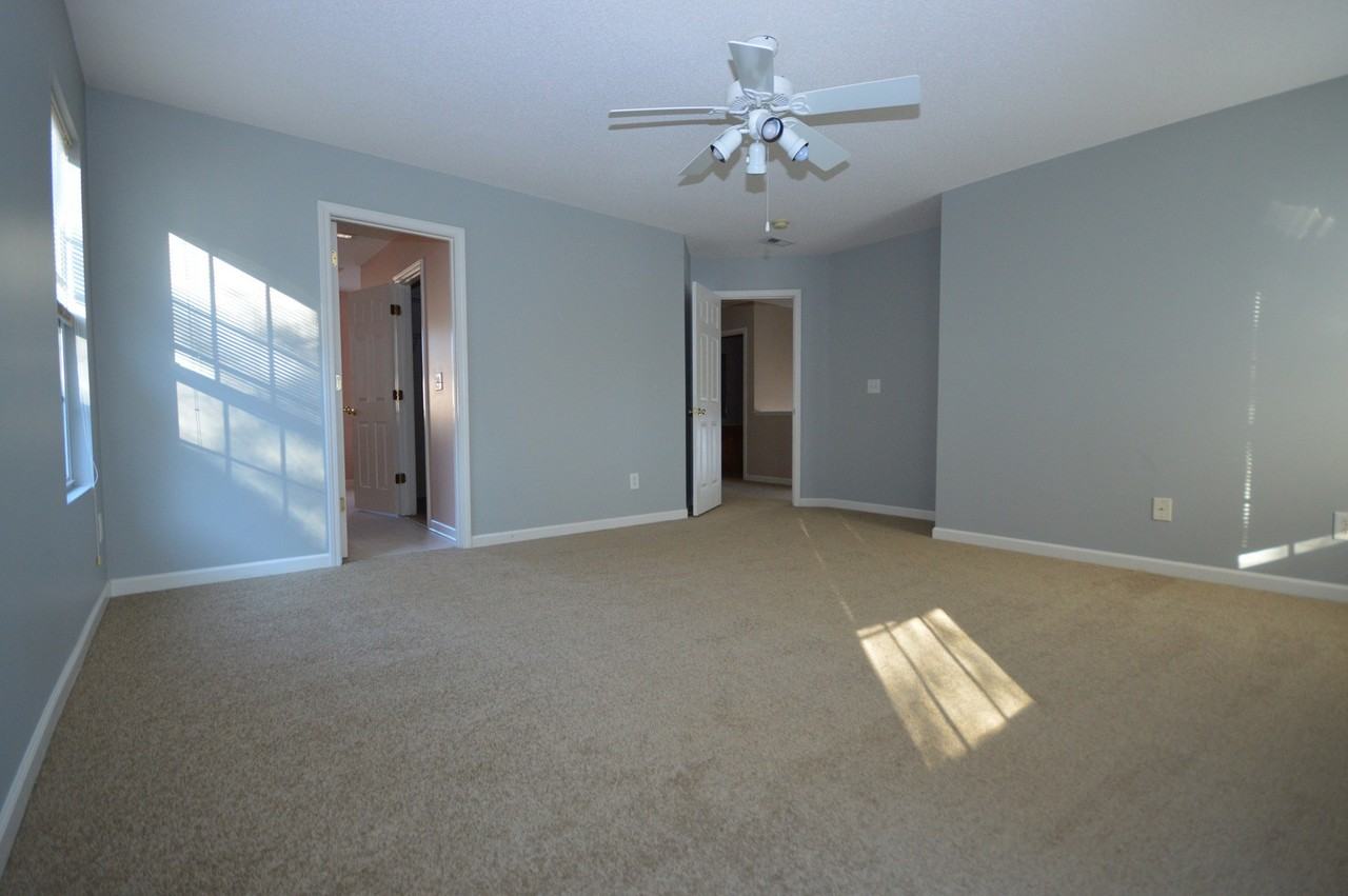 111 Caley Rd - Photo 2 of 25