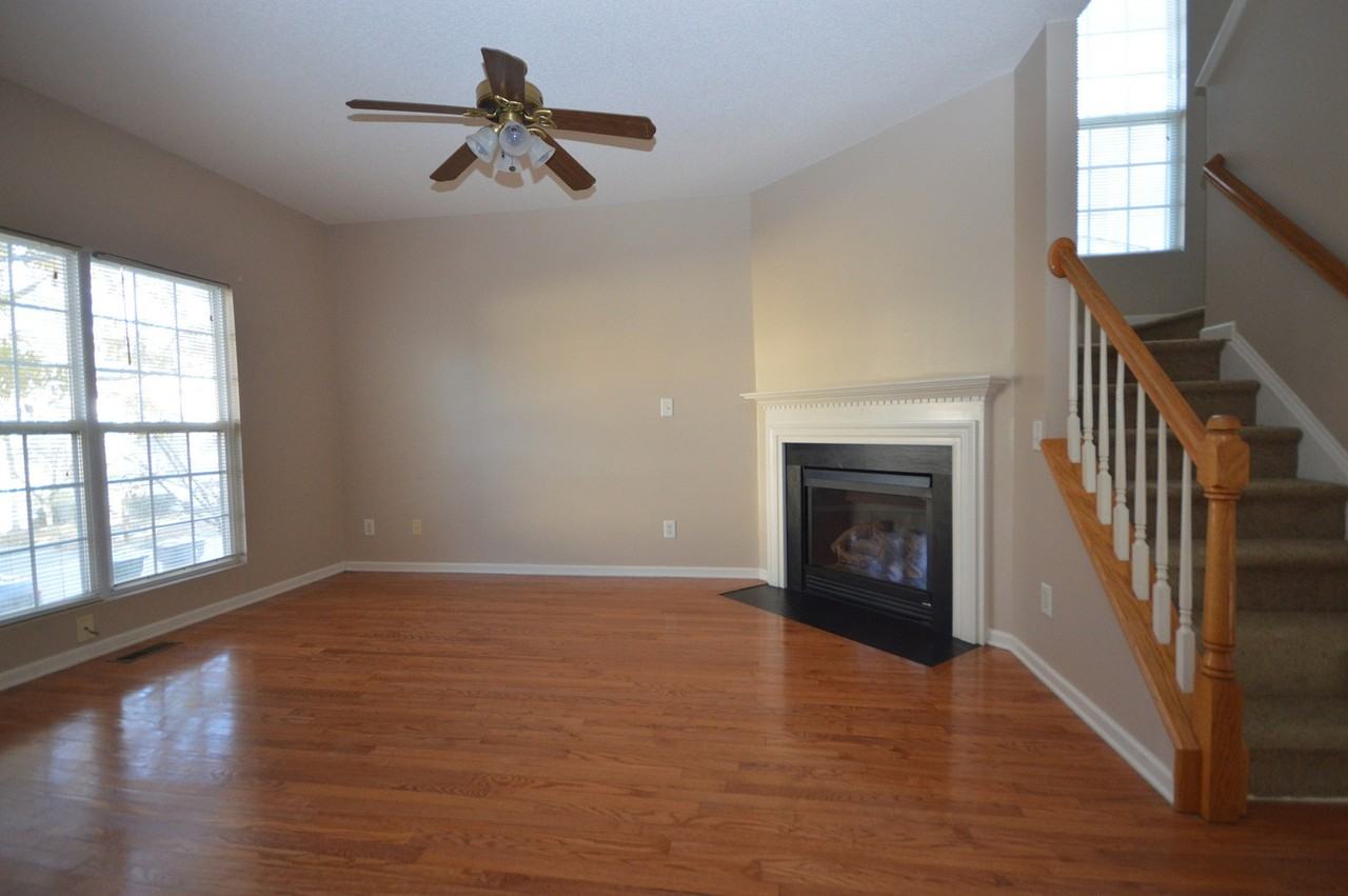 111 Caley Rd - Photo 3 of 25