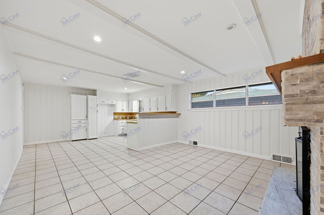 9924 Coldwater Cir - Photo 5 of 19