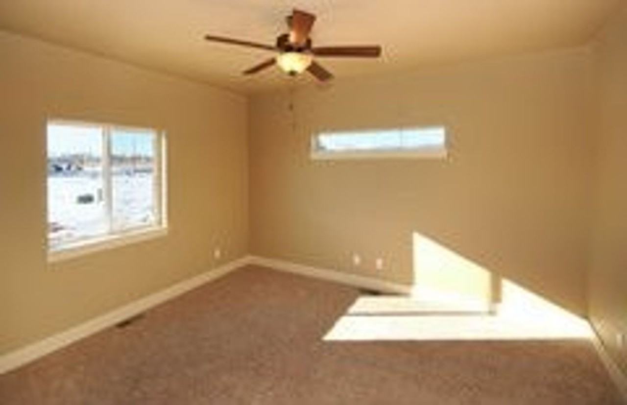 2127 Cocklebur Ln - Photo 6 of 11