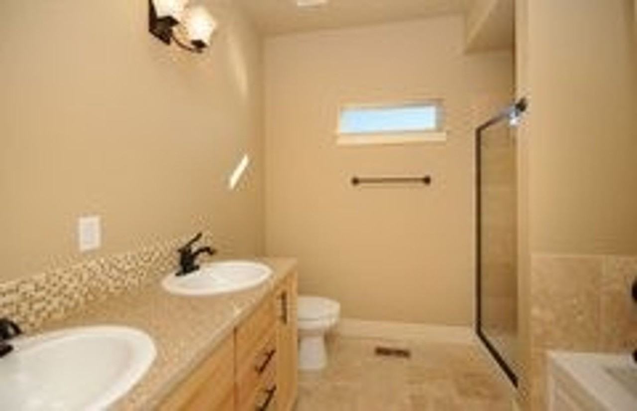 2127 Cocklebur Ln - Photo 7 of 11