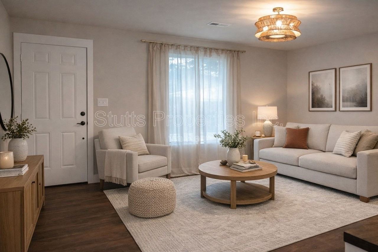 633 Rivermont Rd - Photo 2 of 8