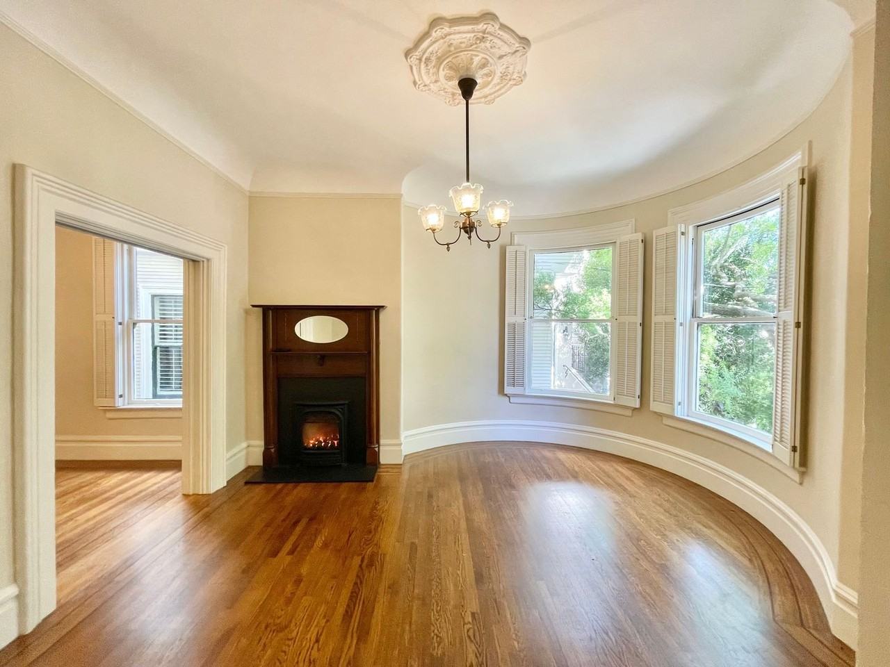 1111 Stanyan St - Photo 3 of 36