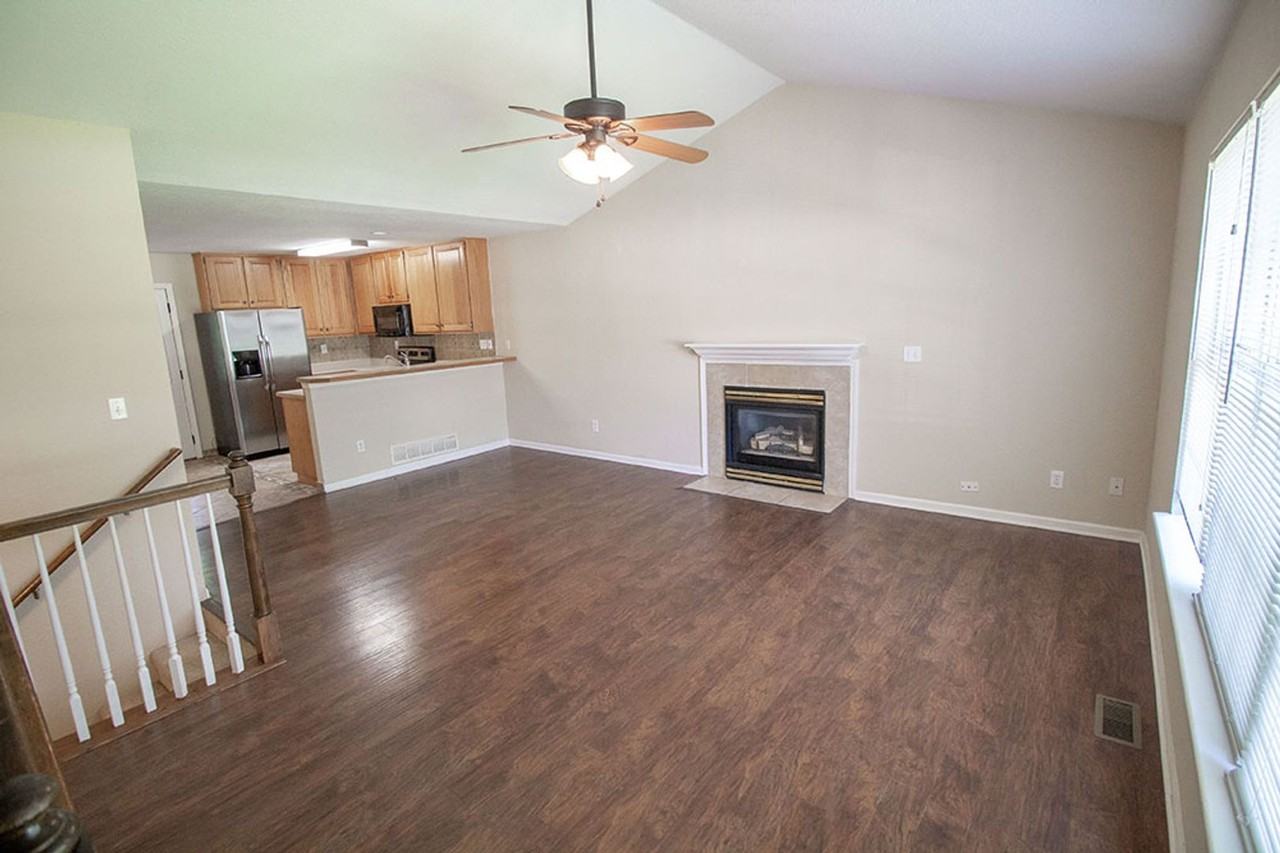 1329 Valley Creek Ln - Photo 2 of 48