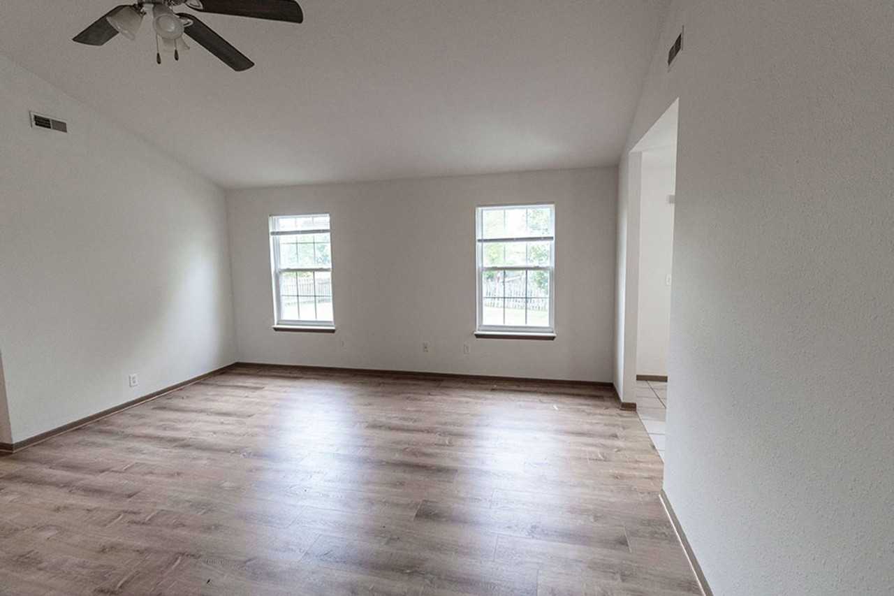 1603 Native Dancer Dr - Photo 3 of 24