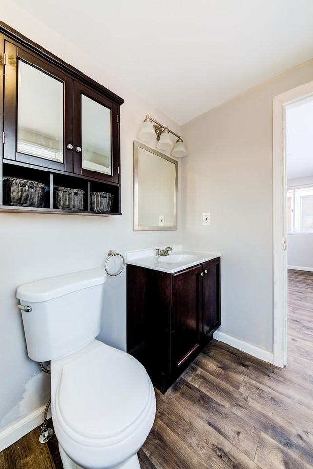 2030 Pioneer Ave - Photo 2 of 26