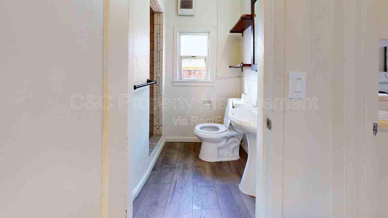 1078 3rd St #1078 - Photo 4 of 8