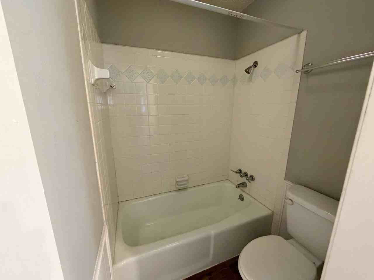 15604 Gaddy Rd - Photo 7 of 16