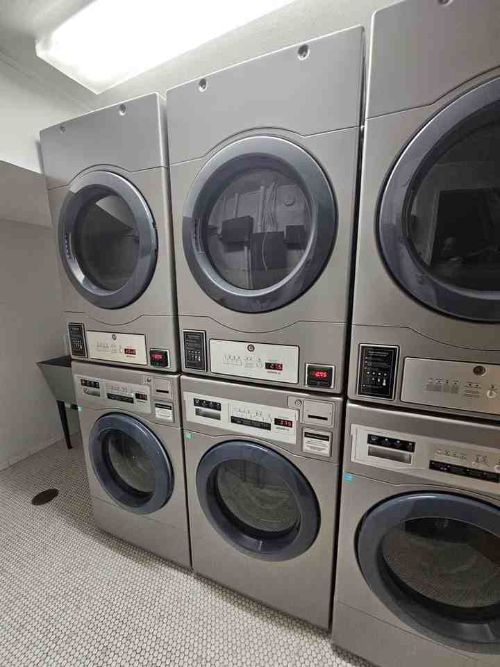 2600 Park Ave #10H - Photo 4 of 11