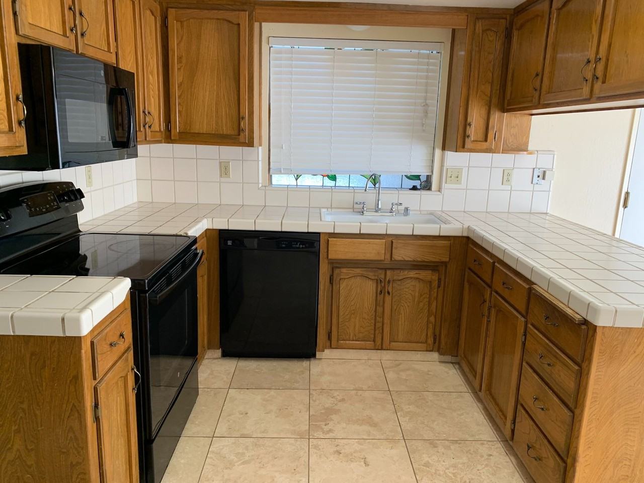 4845 W Cypress Ave - Photo 4 of 17