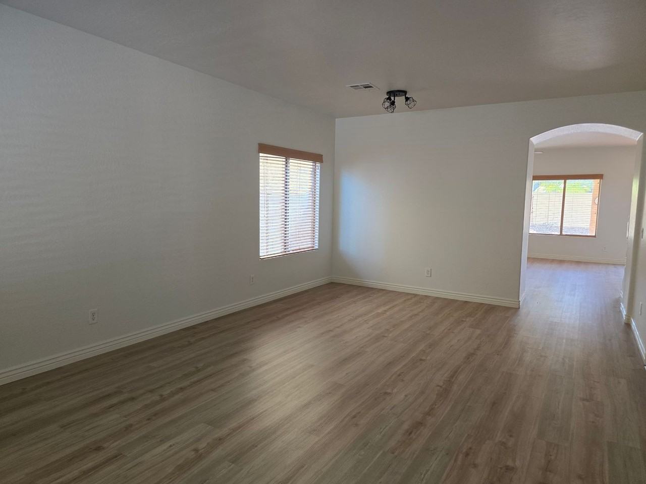 2851 W Jasper Butte Dr - Photo 3 of 17