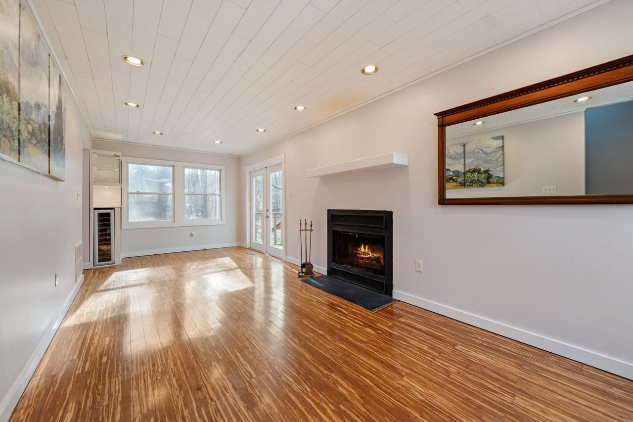 49A Poplar St - Photo 2 of 15