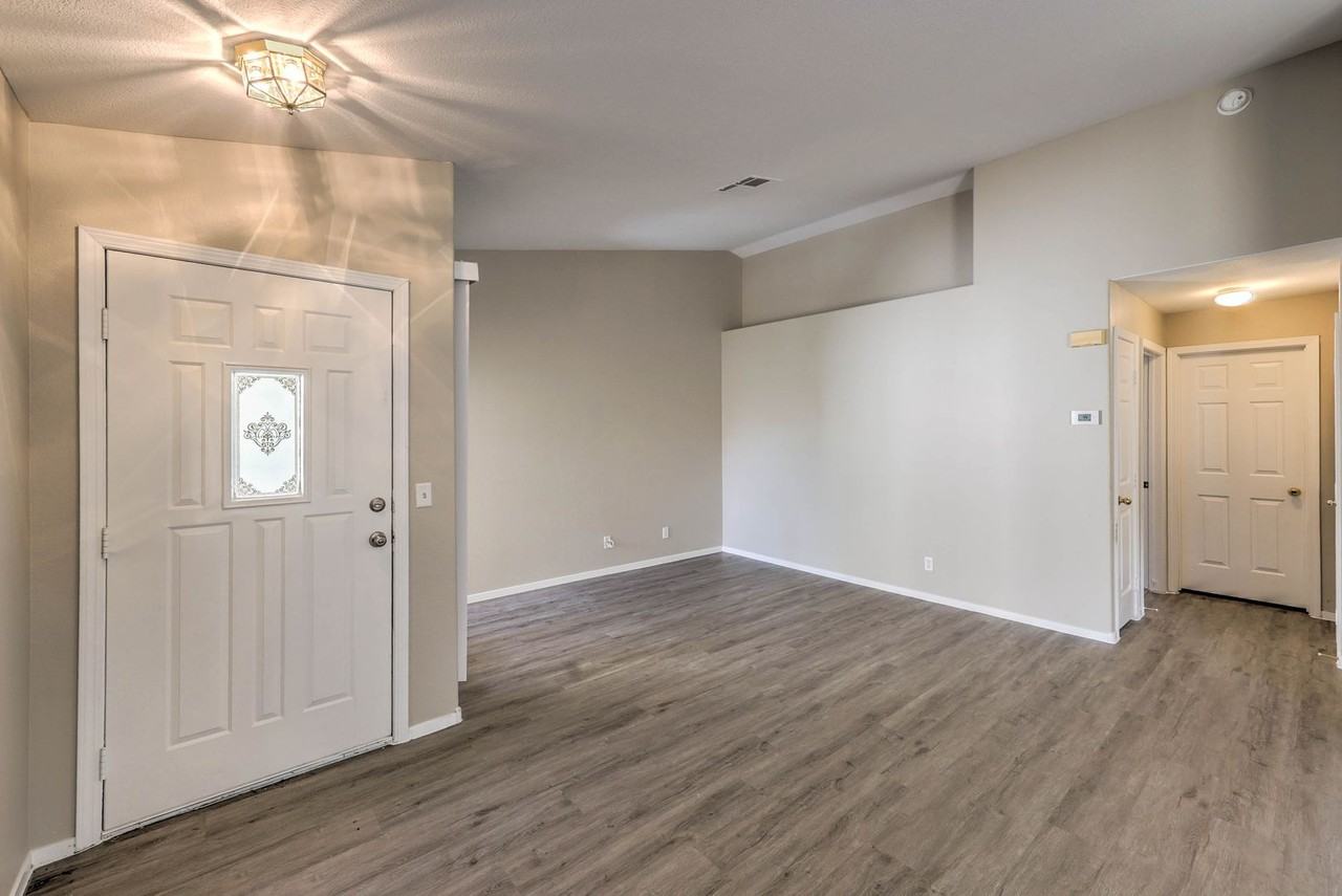 3637 Ian Thomas St - Photo 3 of 15