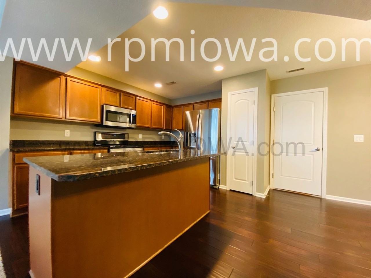 9065 Greenspire Dr #103 - Photo 4 of 16