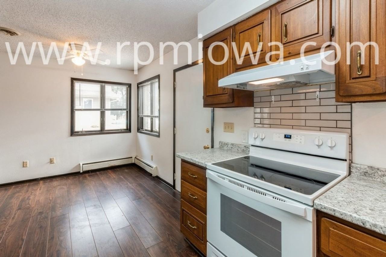 1507 N Dakota Ave - Photo 4 of 15