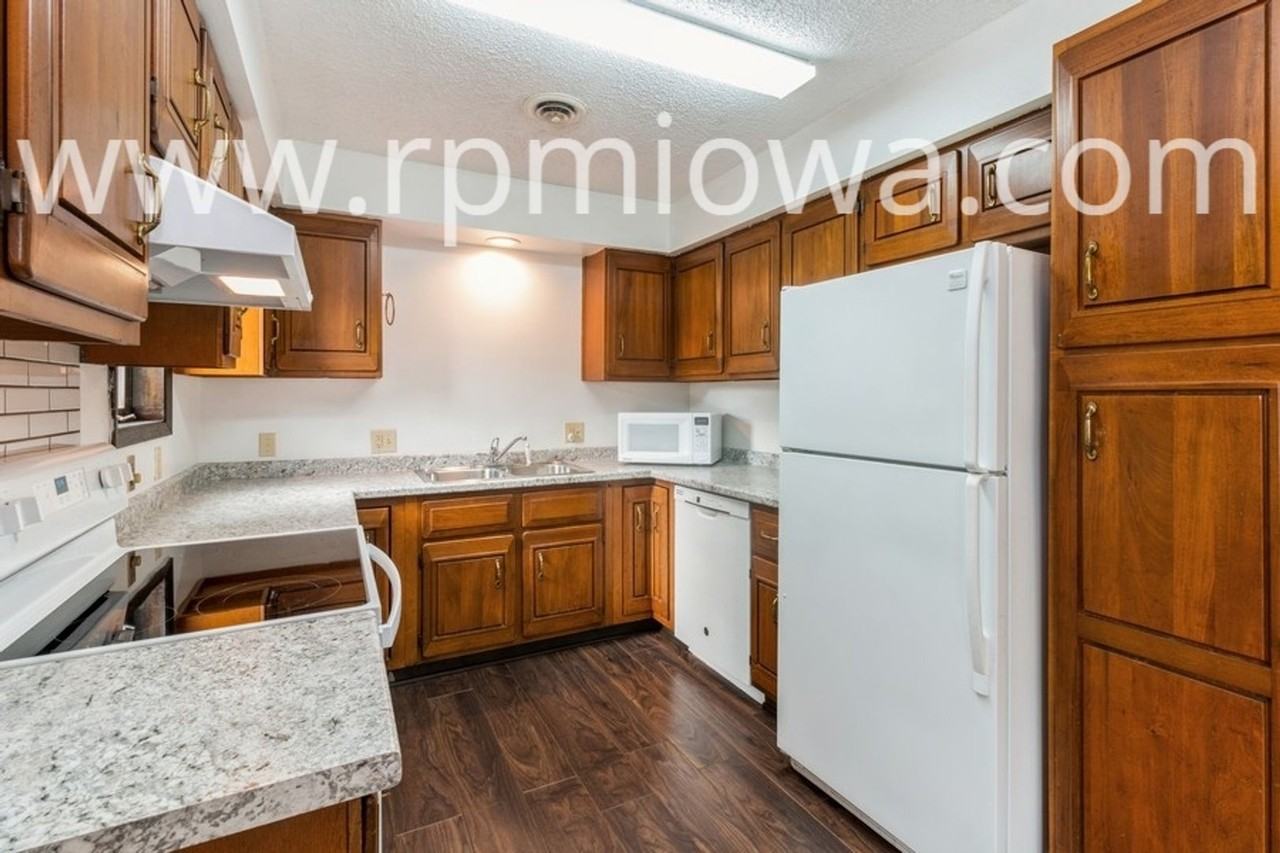 1507 N Dakota Ave - Photo 5 of 15