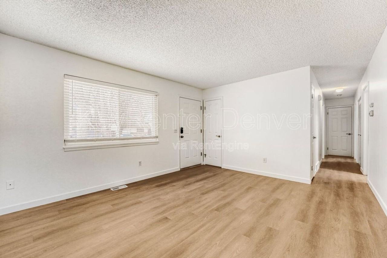 738 S Nome St - Photo 5 of 23