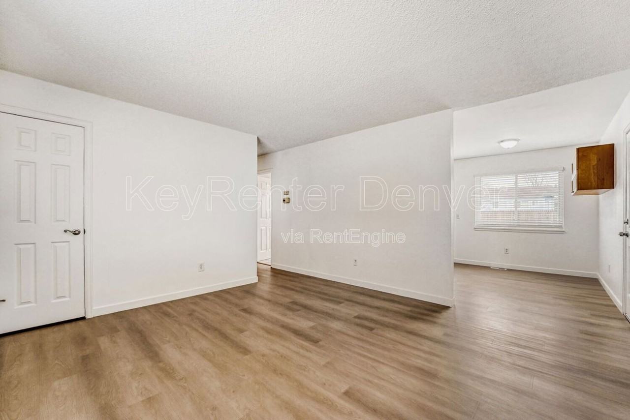 738 S Nome St - Photo 6 of 23