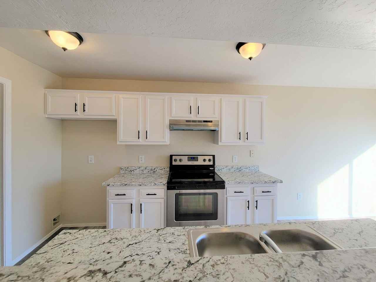 15147 S Yava Rd #A - Photo 3 of 30