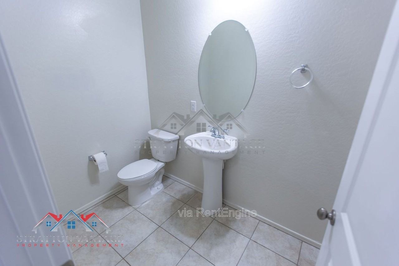 5926 E Oasis Blvd - Photo 6 of 41