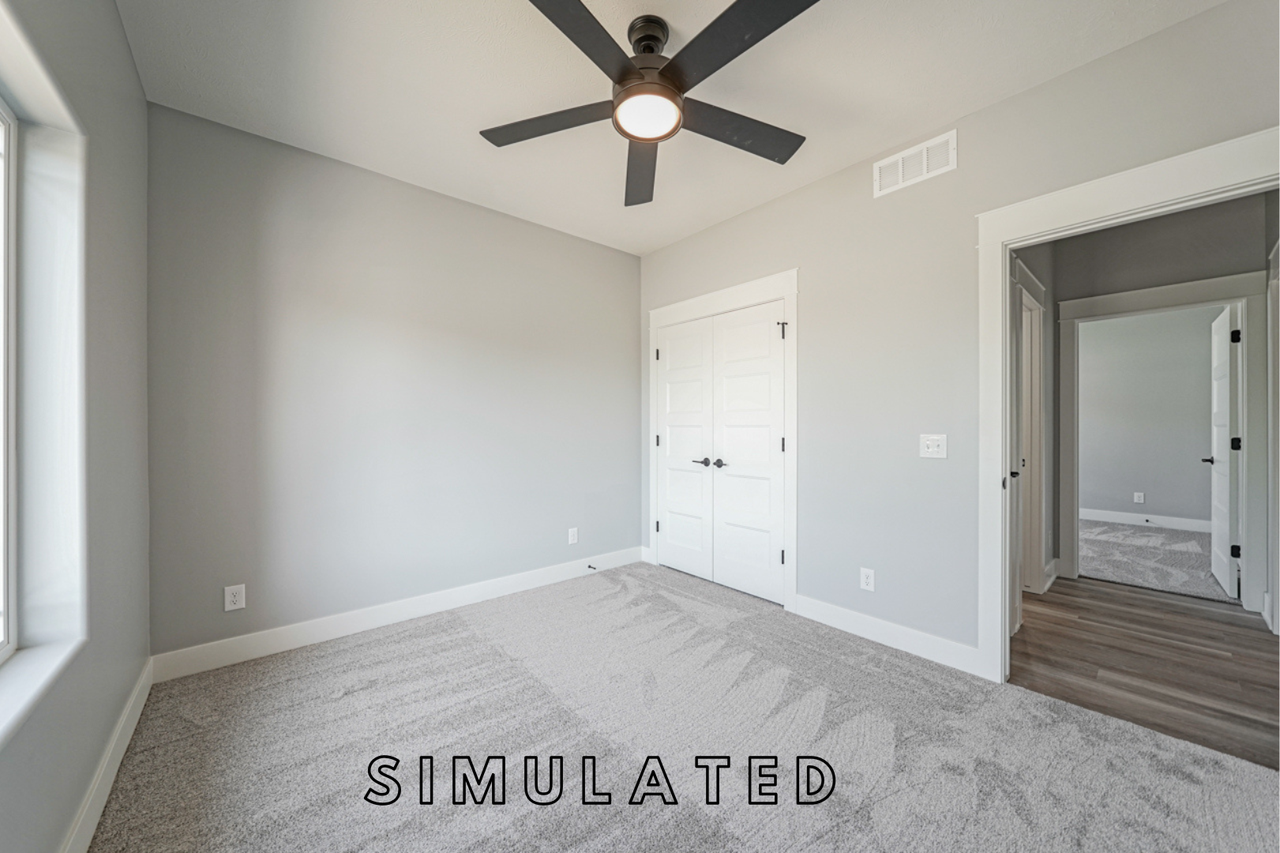 9111 S 71st St - Photo 4 of 13