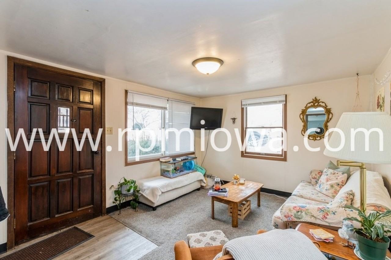 3309 Tripp St - Photo 2 of 15