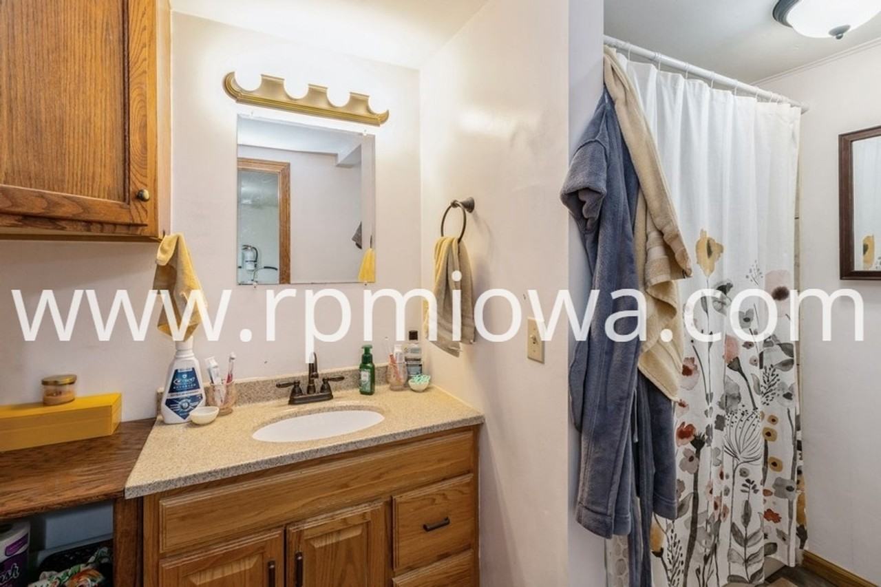 3309 Tripp St - Photo 7 of 15