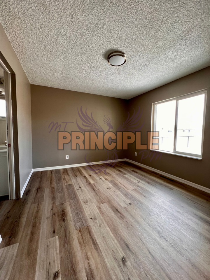 2622 Harvard Ave - Photo 3 of 9