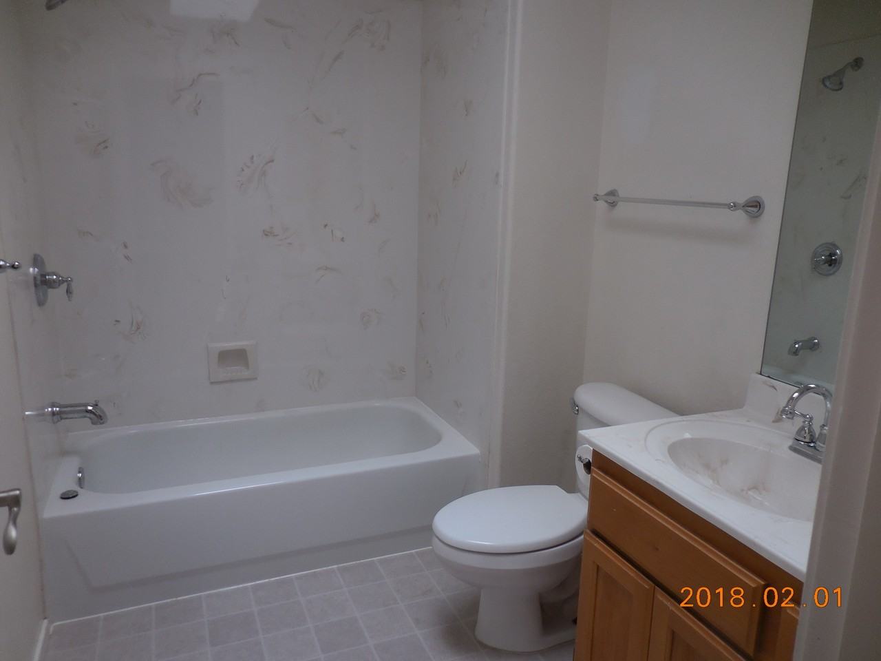 706 Isherwood Dr - Photo 4 of 9