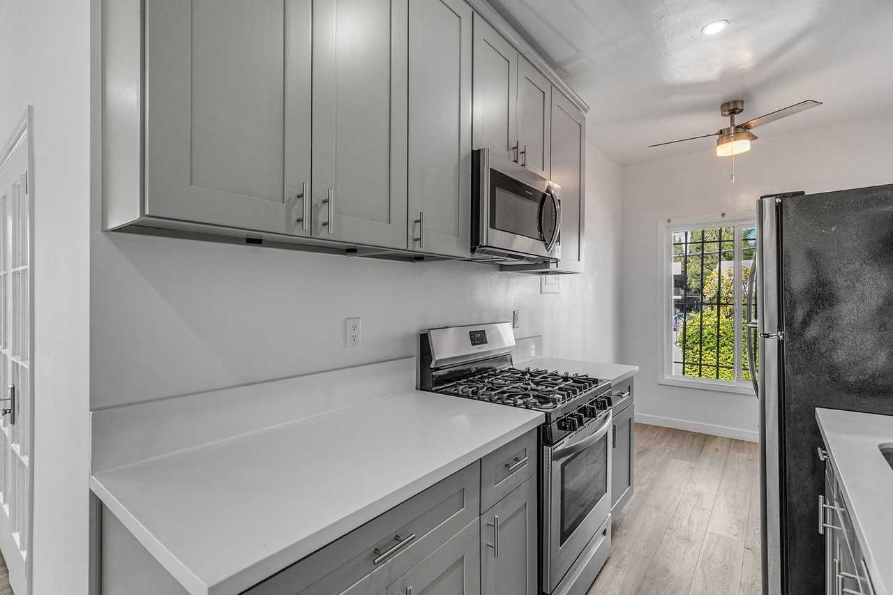 1922 Montrose Street - Photo 3 of 20