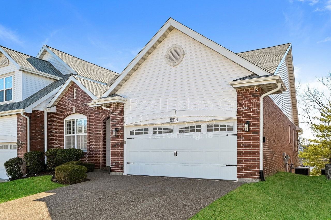 8914 Hilltop Manor Dr - Photo 2 of 29