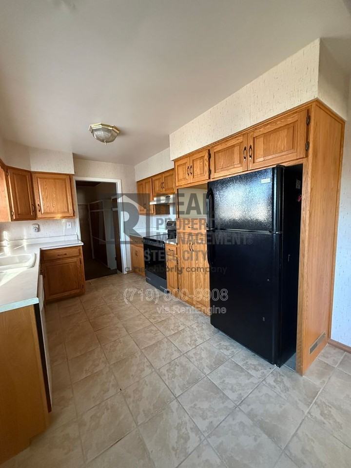 1813 Iroquois Rd - Photo 4 of 14