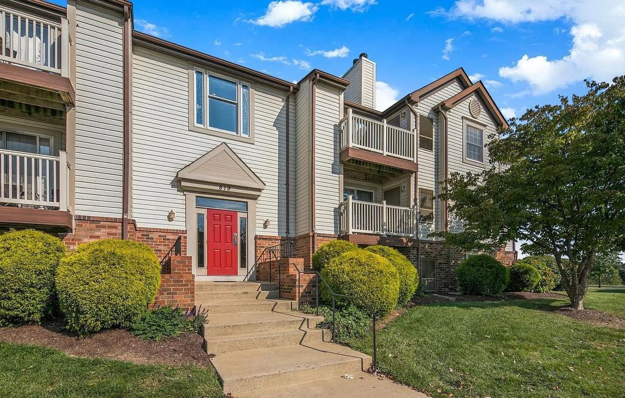 819 Stratford Way Apt M - Photo 2 of 22