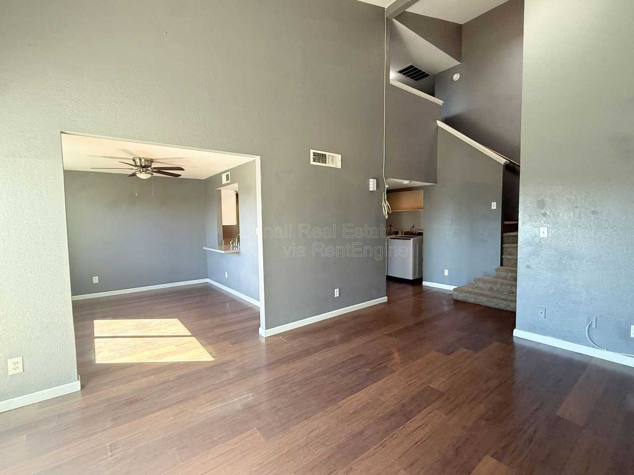 2202 W Glenrosa Ave #4 - Photo 5 of 20