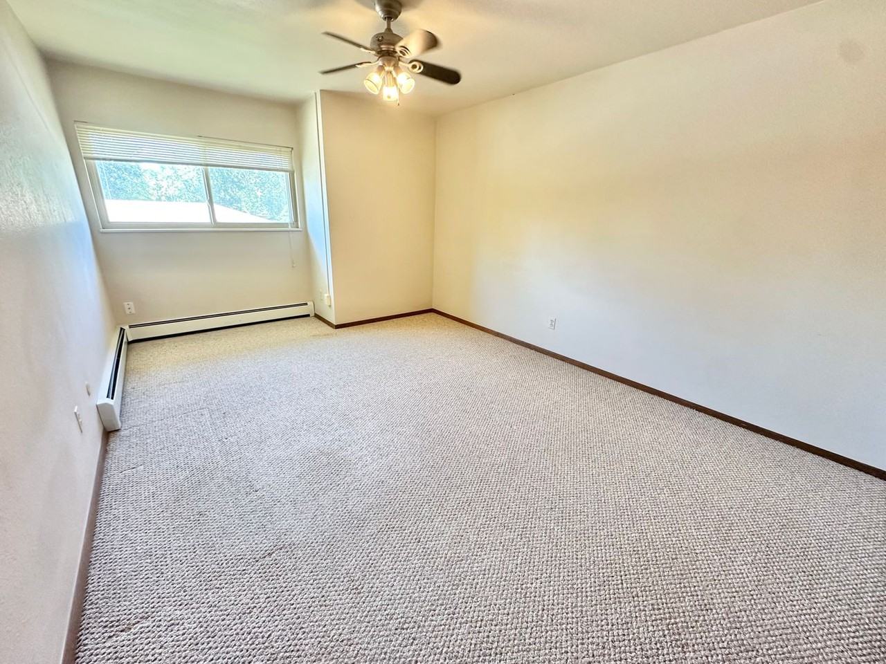 745 Nyssa Dr - Photo 7 of 16