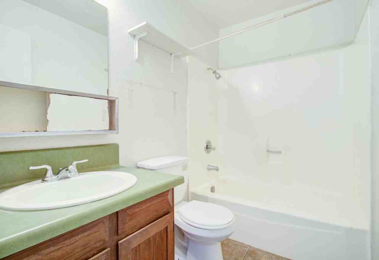 373 N Williams St - Photo 7 of 14