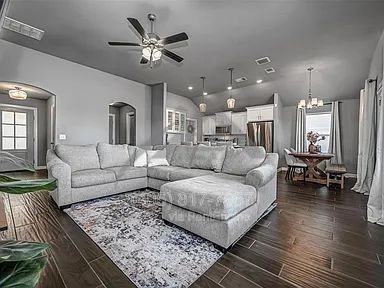 15740 Caney Dr - Photo 2 of 19