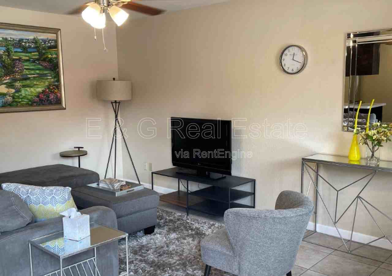 510 W University Dr #117 - Photo 3 of 10