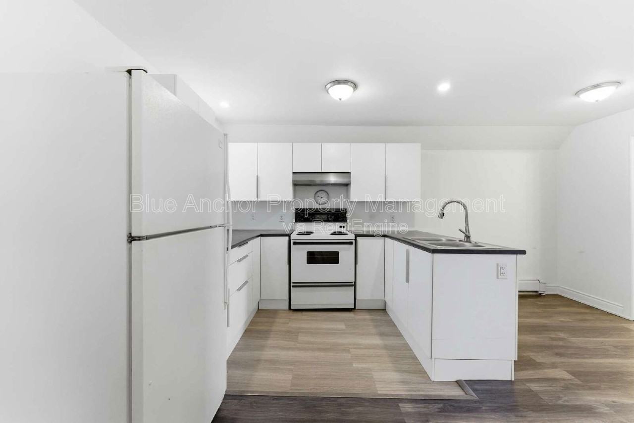 404 Montreal St #2 - Photo 2 of 30