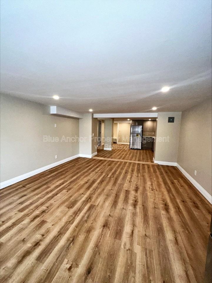 247 Macdonald Ave #2 - Photo 5 of 11