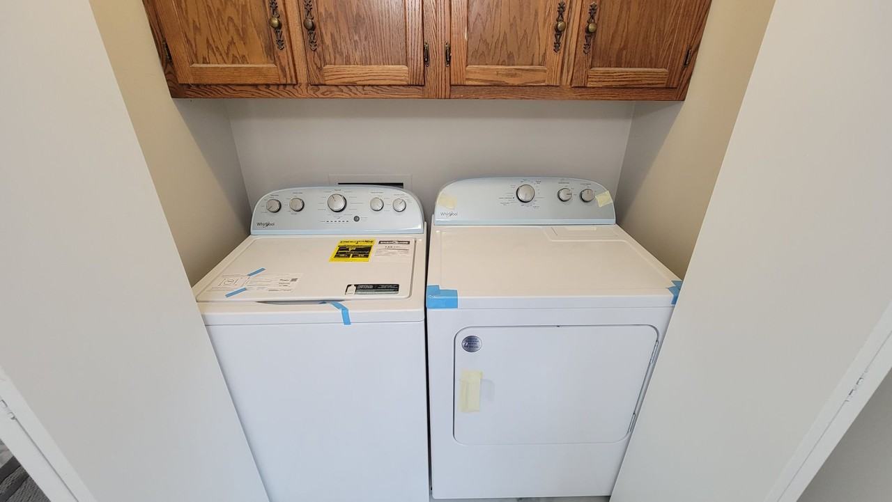 1601 Coventry Dr #B - Photo 6 of 21