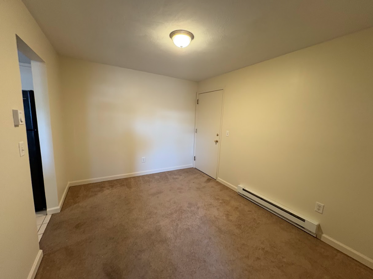 740 Central St - Photo 6 of 8