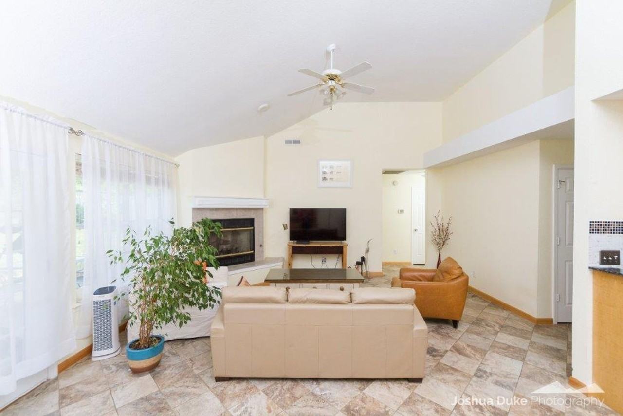 1618 N Jordan Ln - Photo 3 of 28