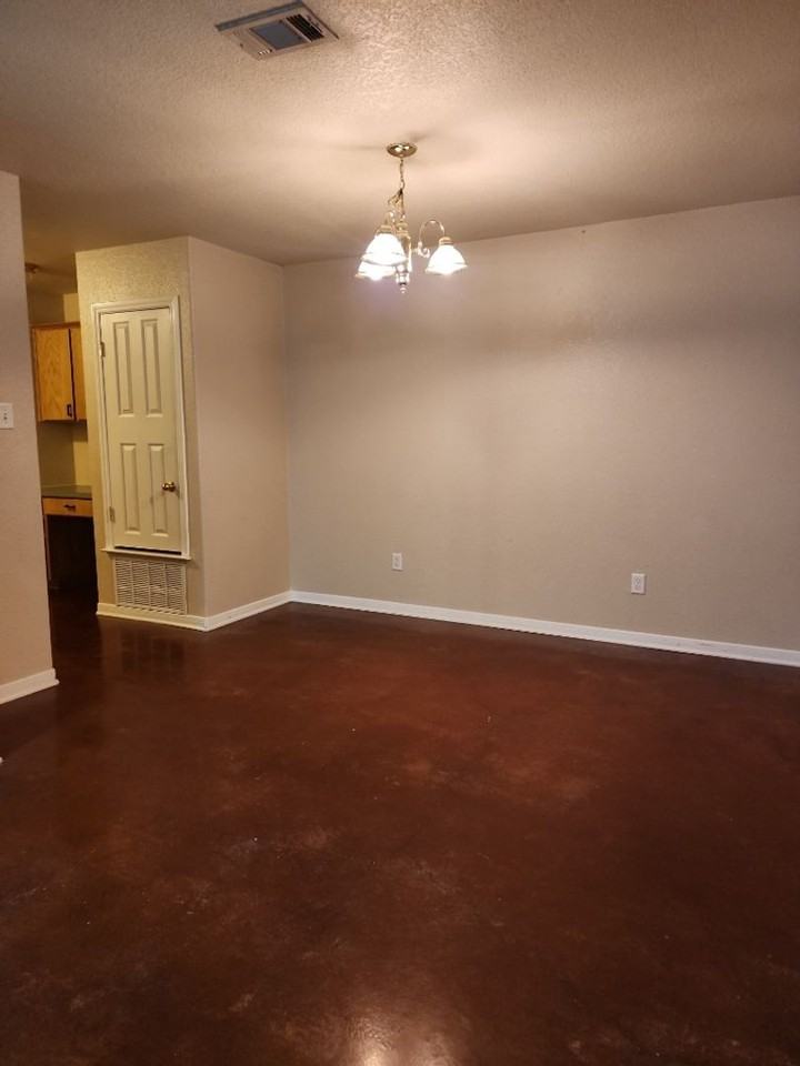 1606 Libby Ln - Photo 5 of 8