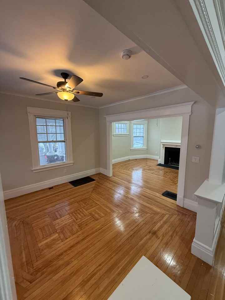 82 Oxford St - Photo 2 of 17