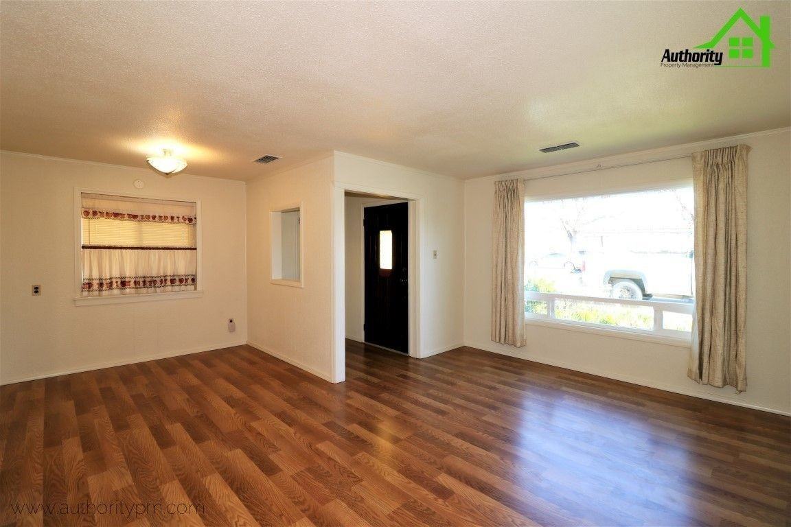 1924 Sequoia St - Photo 4 of 18