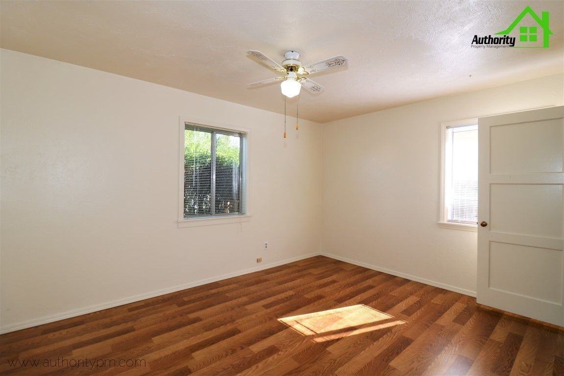 1924 Sequoia St - Photo 7 of 18