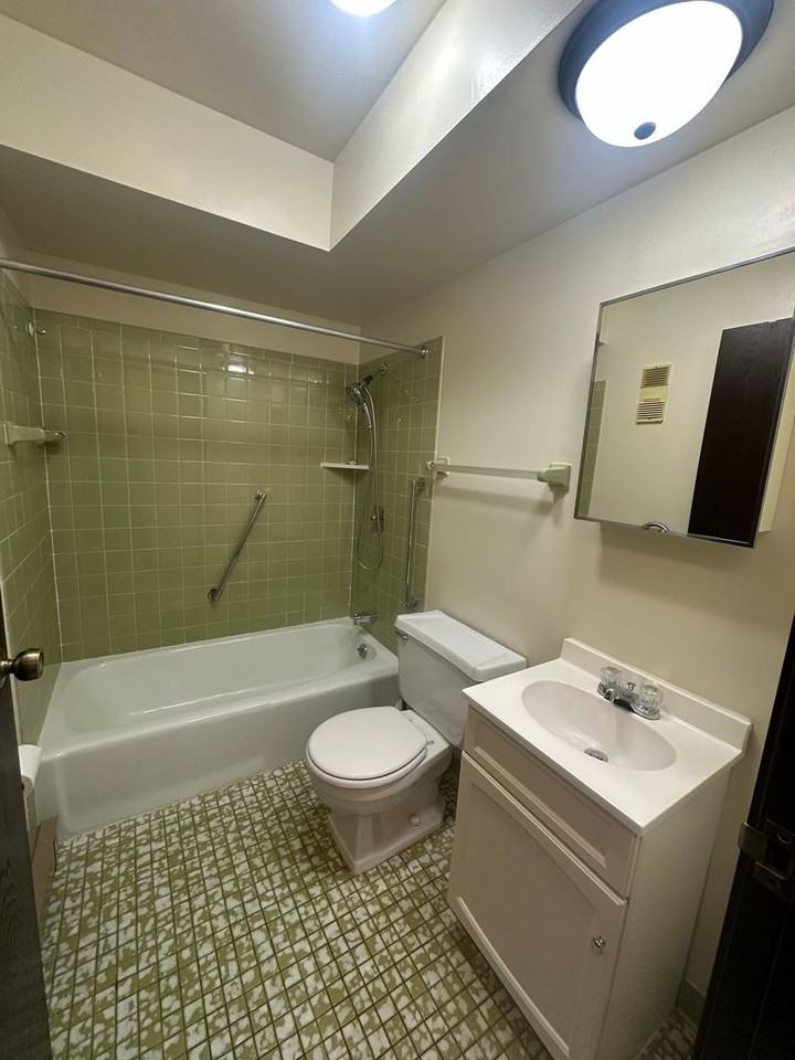 8828 41st Ave #61 - Photo 7 of 7